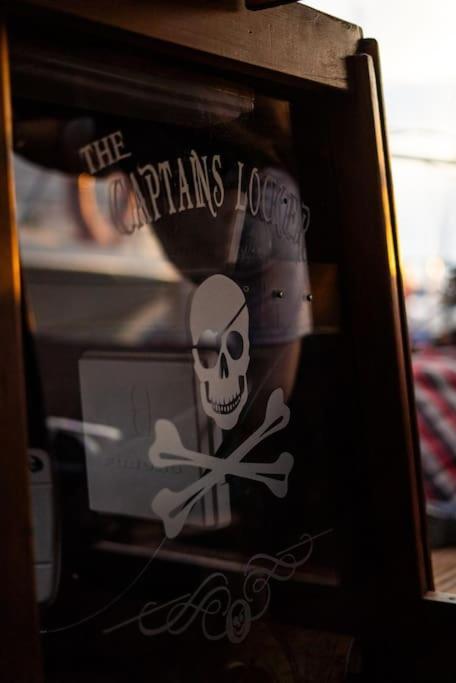 The Captains Locker - 30Ft Yacht سان ميغيل ذي أبونا المظهر الخارجي الصورة