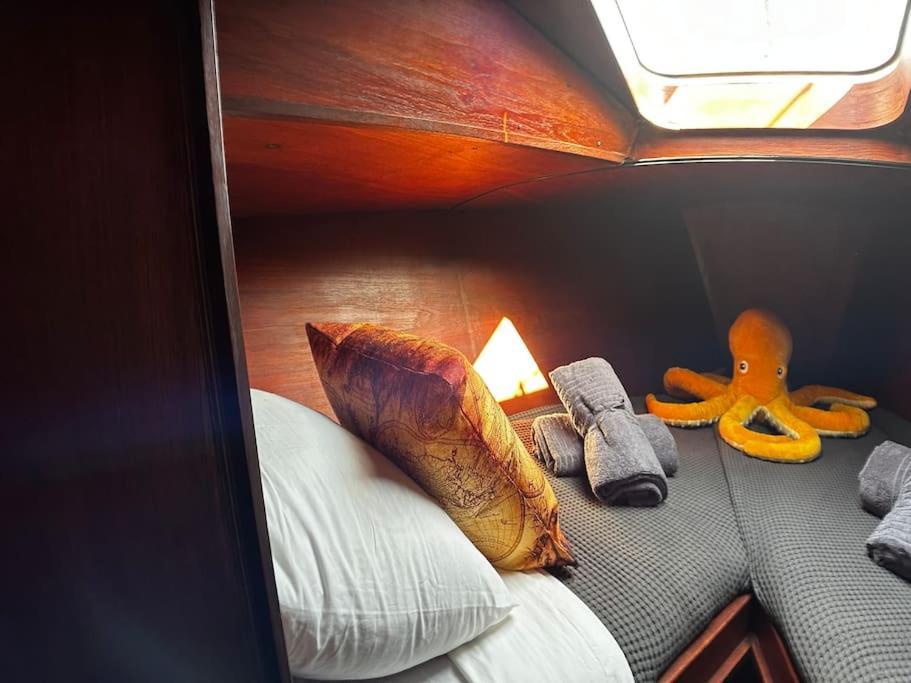 The Captains Locker - 30Ft Yacht سان ميغيل ذي أبونا المظهر الخارجي الصورة