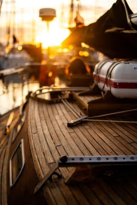 The Captains Locker - 30Ft Yacht سان ميغيل ذي أبونا المظهر الخارجي الصورة