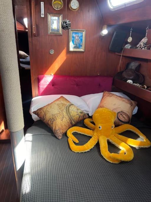 The Captains Locker - 30Ft Yacht سان ميغيل ذي أبونا المظهر الخارجي الصورة